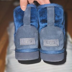 UGG Blue Velvet and Suede Winter Boots